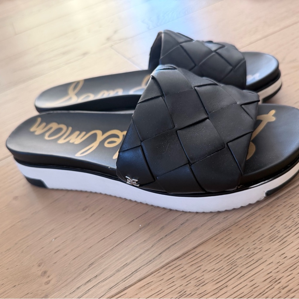 Sam Edelman Black Woven Slide Sandals with Gold Logo - Picture 3 of 5